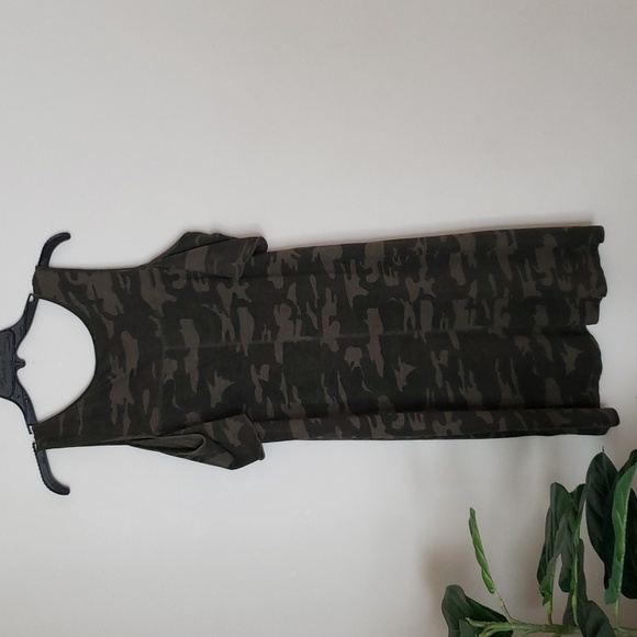 Sanctuary camo cold shoulder scoop neck A line dress, women's size small - Picture 8 of 8